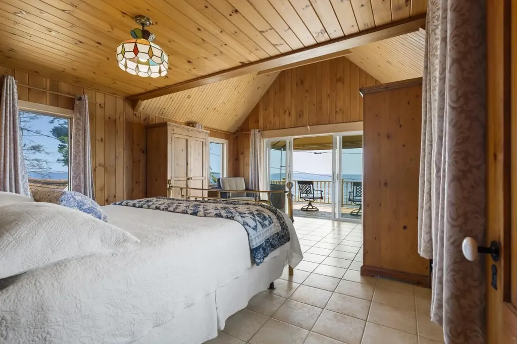 113 Shore Road Boothbay ME 04544