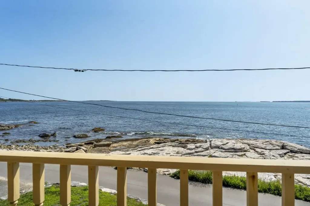 113 Shore Road Boothbay ME 04544