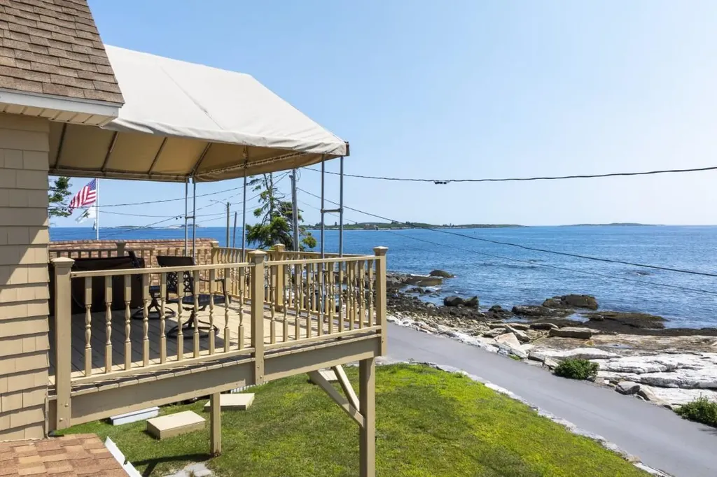 113 Shore Road Boothbay ME 04544