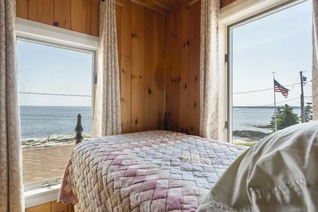 113 Shore Road Boothbay ME 04544