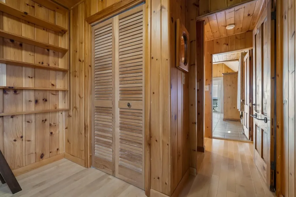 113 Shore Road Boothbay ME 04544
