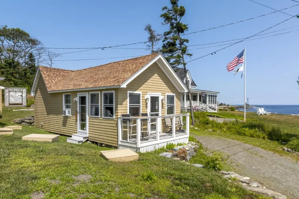 113 Shore Road Boothbay ME 04544