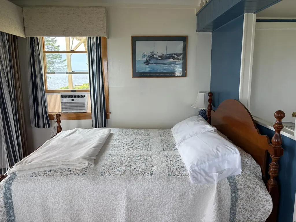 113 Shore Road Boothbay ME 04544