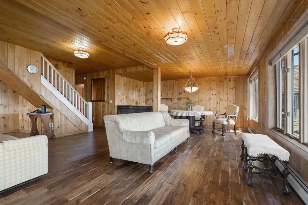 113 Shore Road Boothbay ME 04544