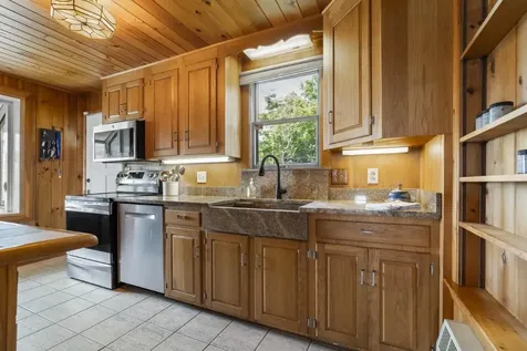 113 Shore Road Boothbay ME 04544