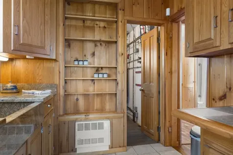 113 Shore Road Boothbay ME 04544