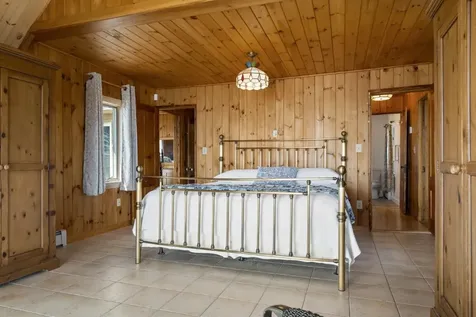 113 Shore Road Boothbay ME 04544