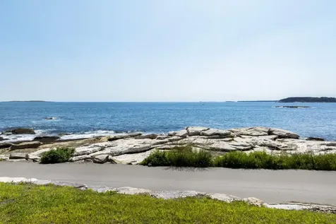 113 Shore Road Boothbay ME 04544