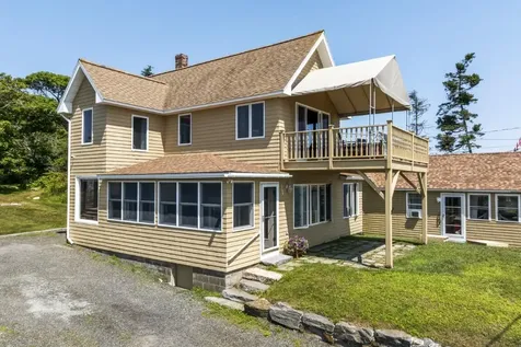 113 Shore Road Boothbay ME 04544