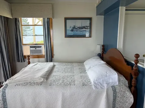 113 Shore Road Boothbay ME 04544