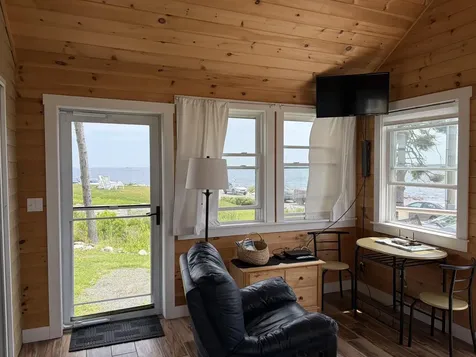 113 Shore Road Boothbay ME 04544