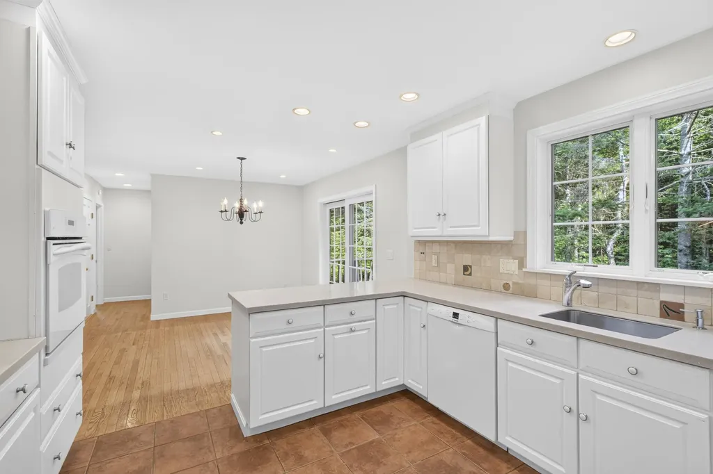 100 Mistic Avenue Rockport ME 04856