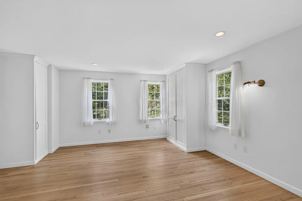 100 Mistic Avenue Rockport ME 04856