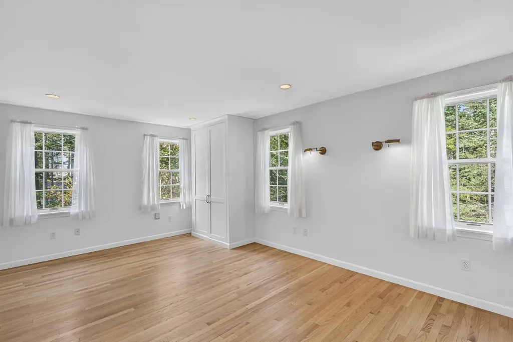 100 Mistic Avenue Rockport ME 04856