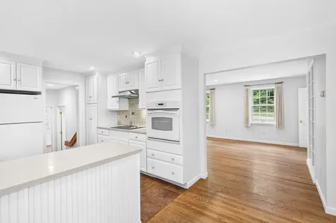 100 Mistic Avenue Rockport ME 04856