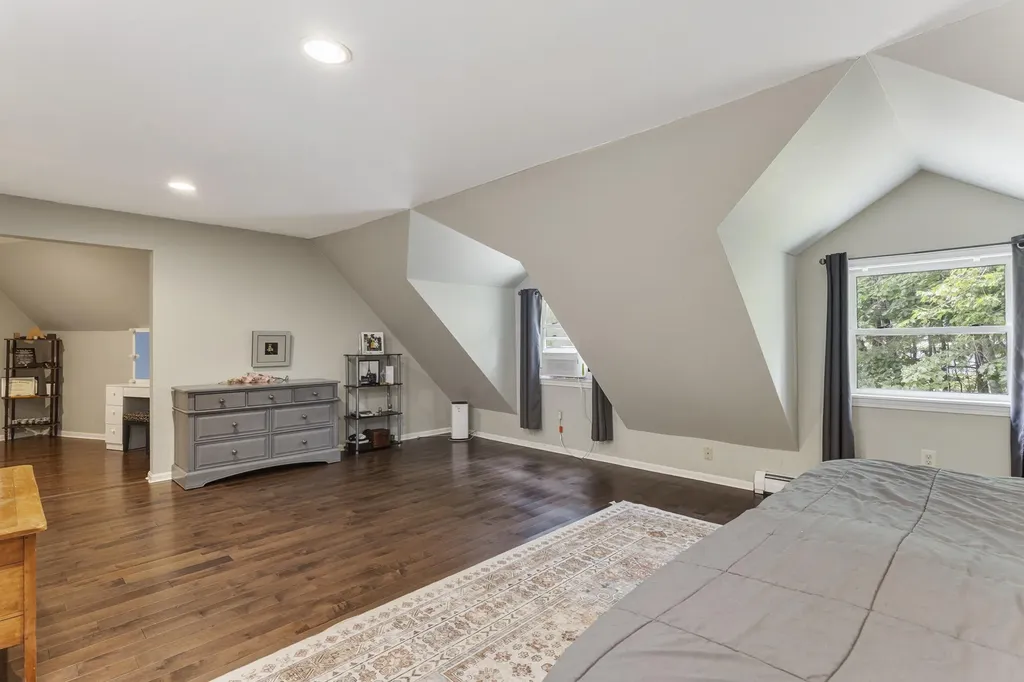 5 Tall Pine Circle Standish ME 04084