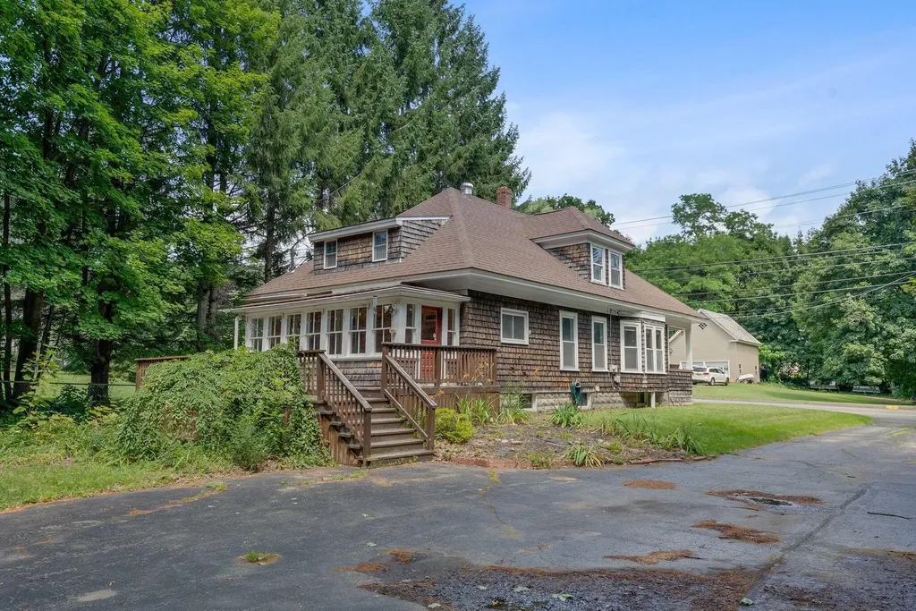 33 Western Avenue Fairfield ME 04937