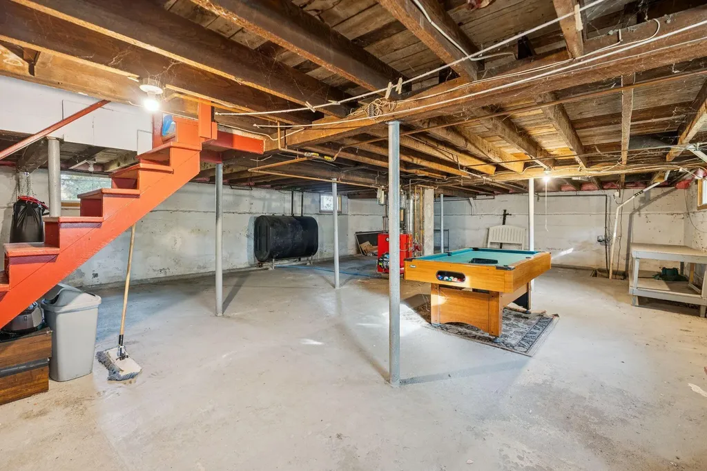 33 Western Avenue Fairfield ME 04937