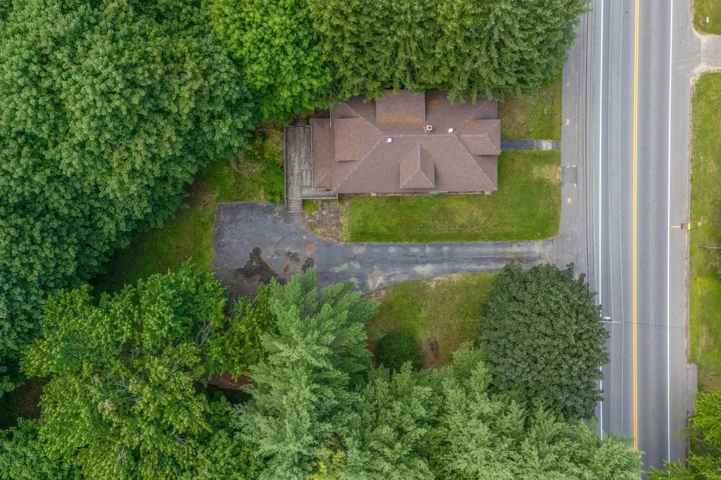 33 Western Avenue Fairfield ME 04937
