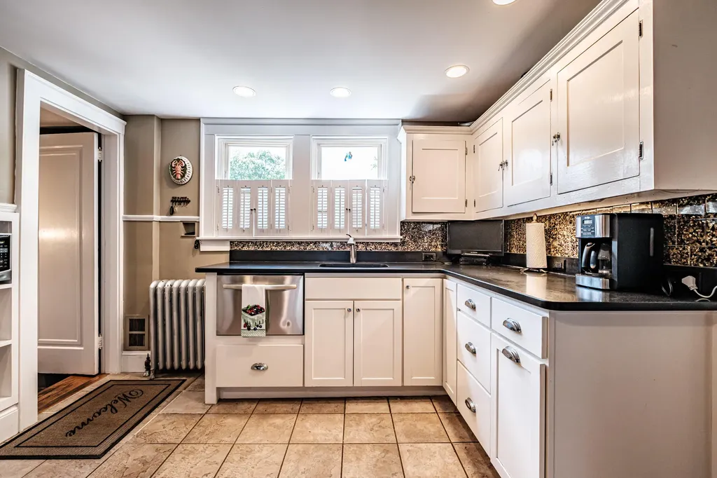 16 Richmond Street Portland ME 04103