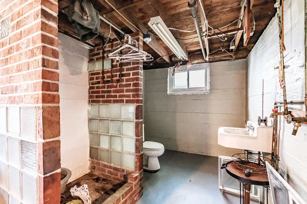 16 Richmond Street Portland ME 04103
