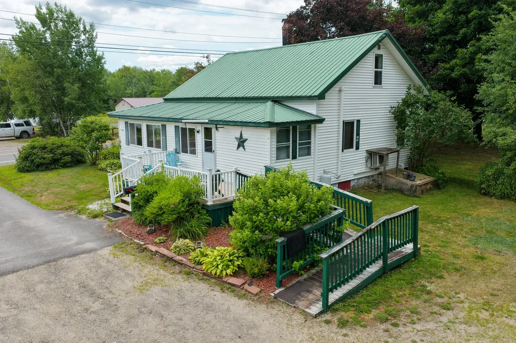 41 Lagrange Road Howland ME 04448