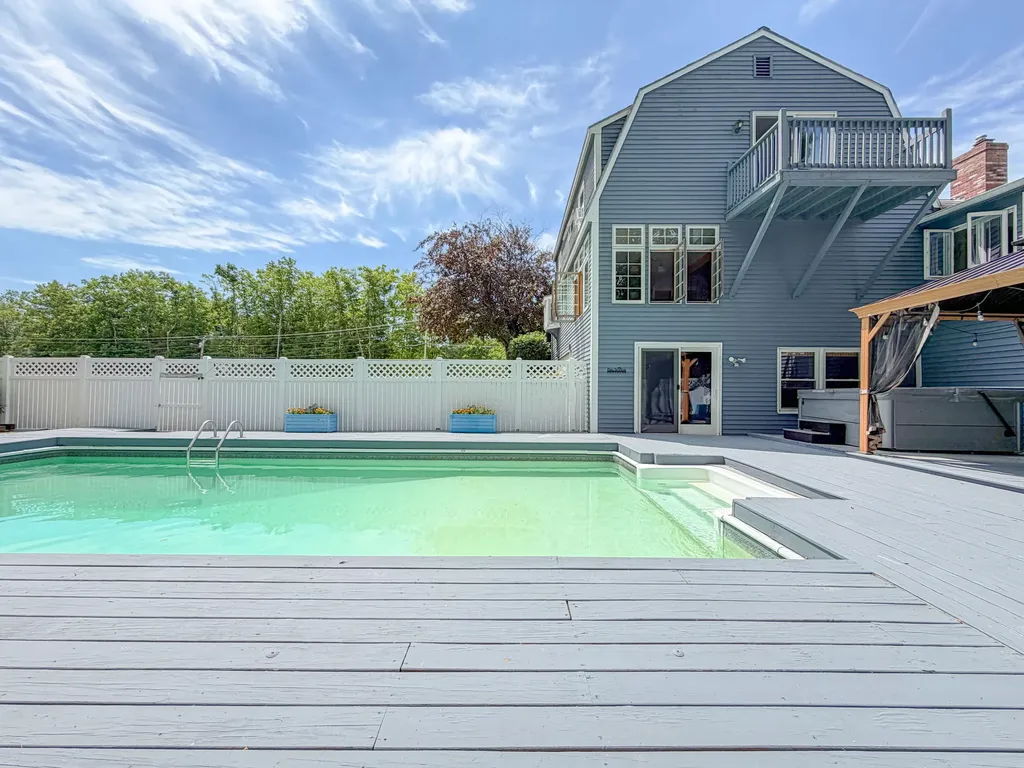 512 South Street Biddeford ME 04005