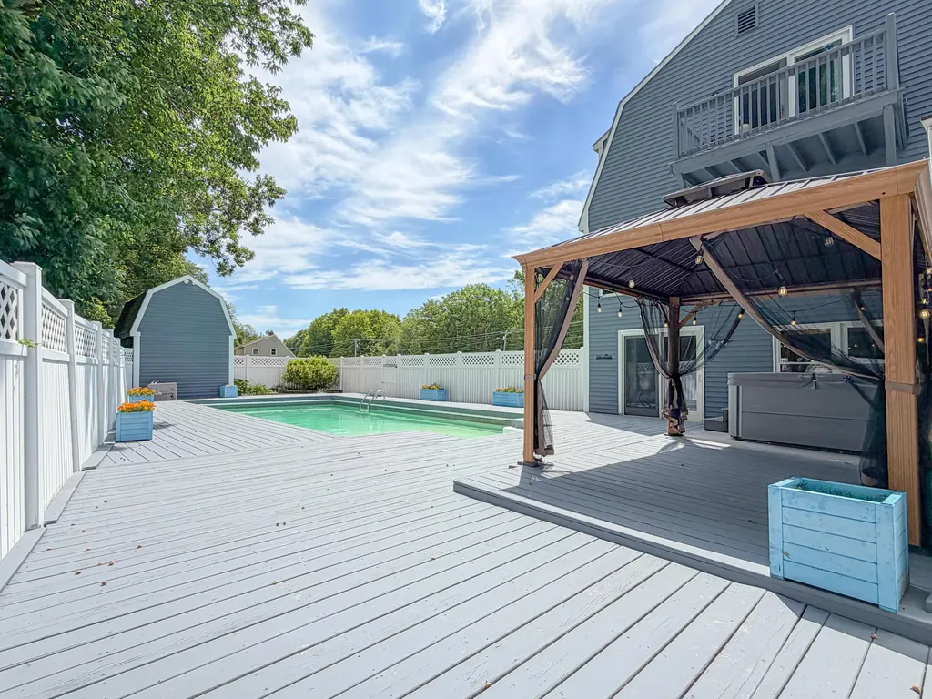 512 South Street Biddeford ME 04005