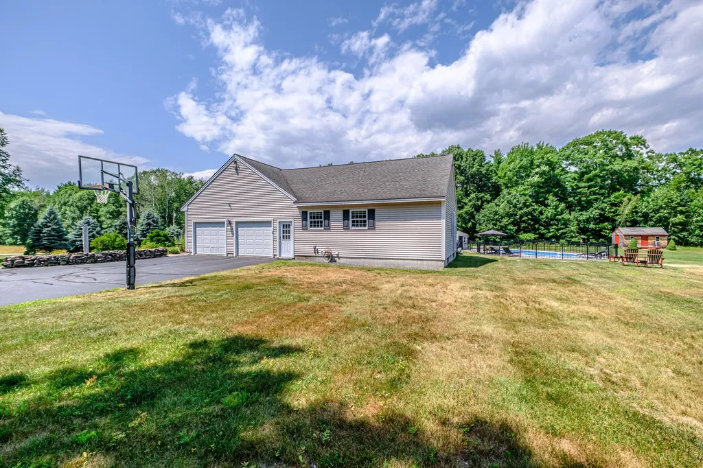 114 Harding Bridge Road Gorham ME 04038