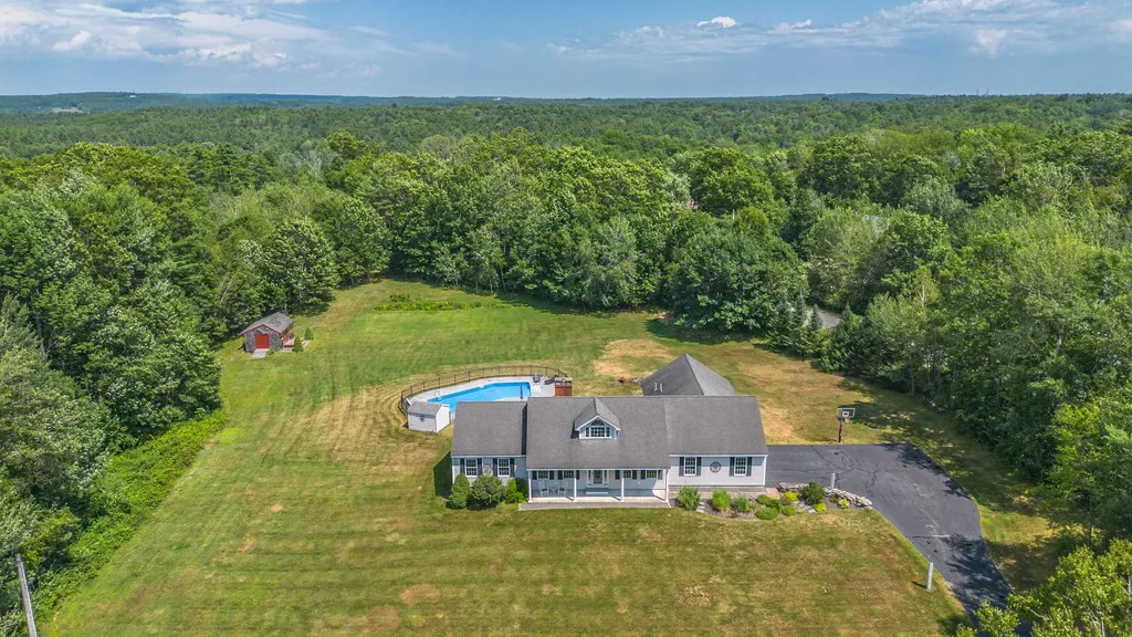 114 Harding Bridge Road Gorham ME 04038