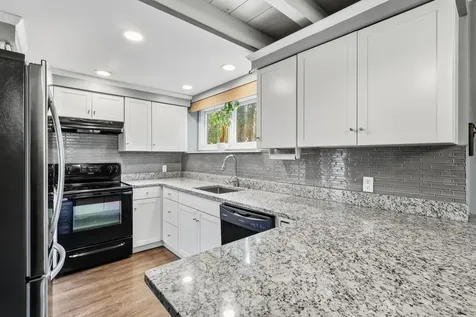 19 Partridge Lane Scarborough ME 04074