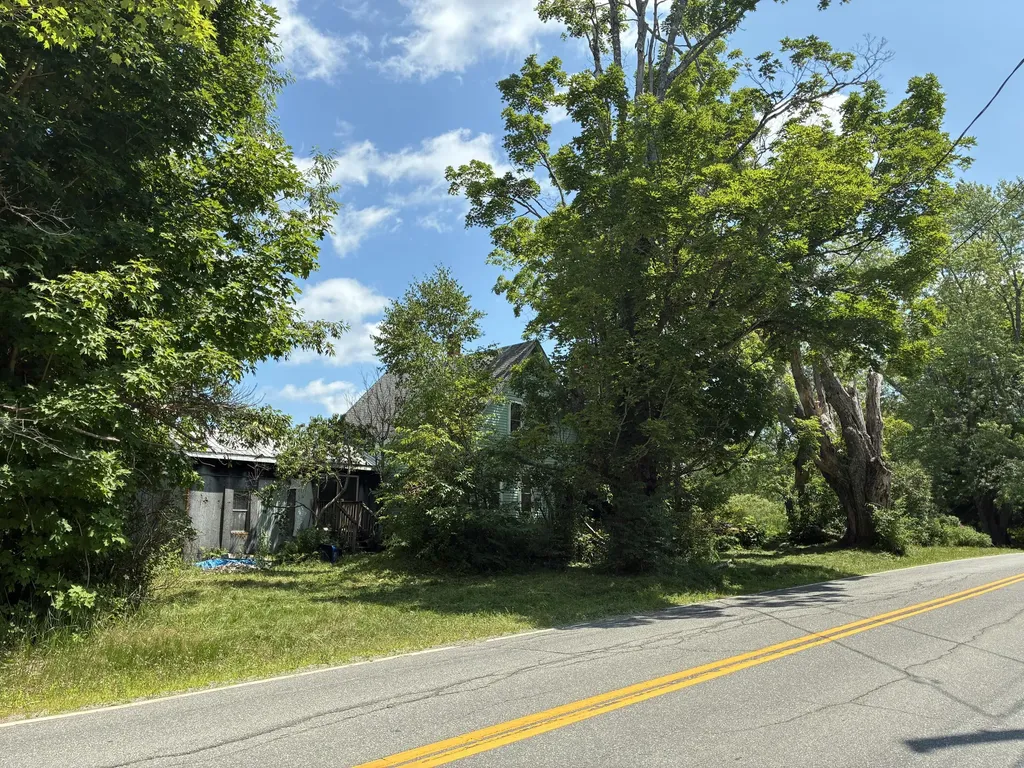1769 Washington Road Waldoboro ME 04572