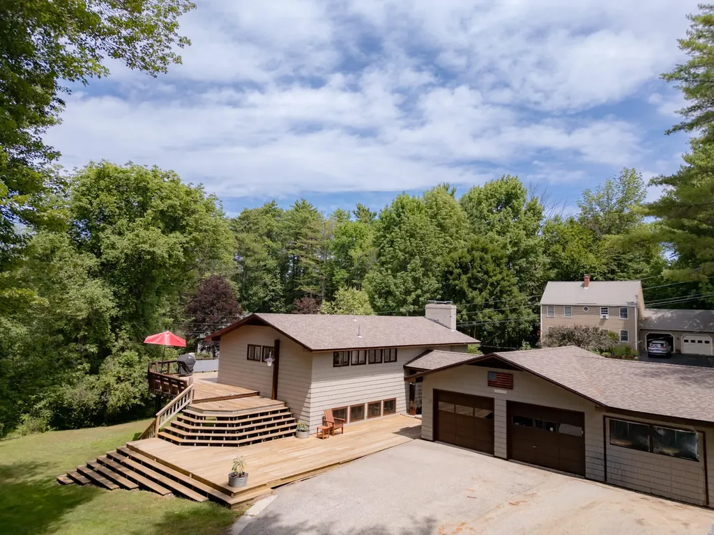 31 Upland Lane Yarmouth ME 04096