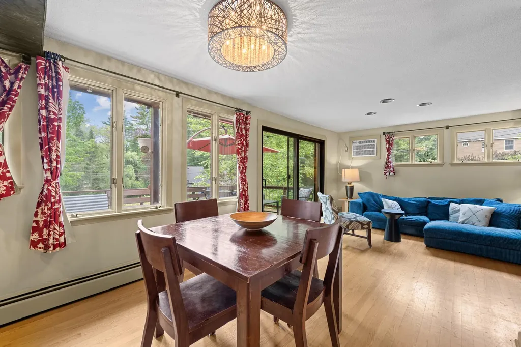 31 Upland Lane Yarmouth ME 04096
