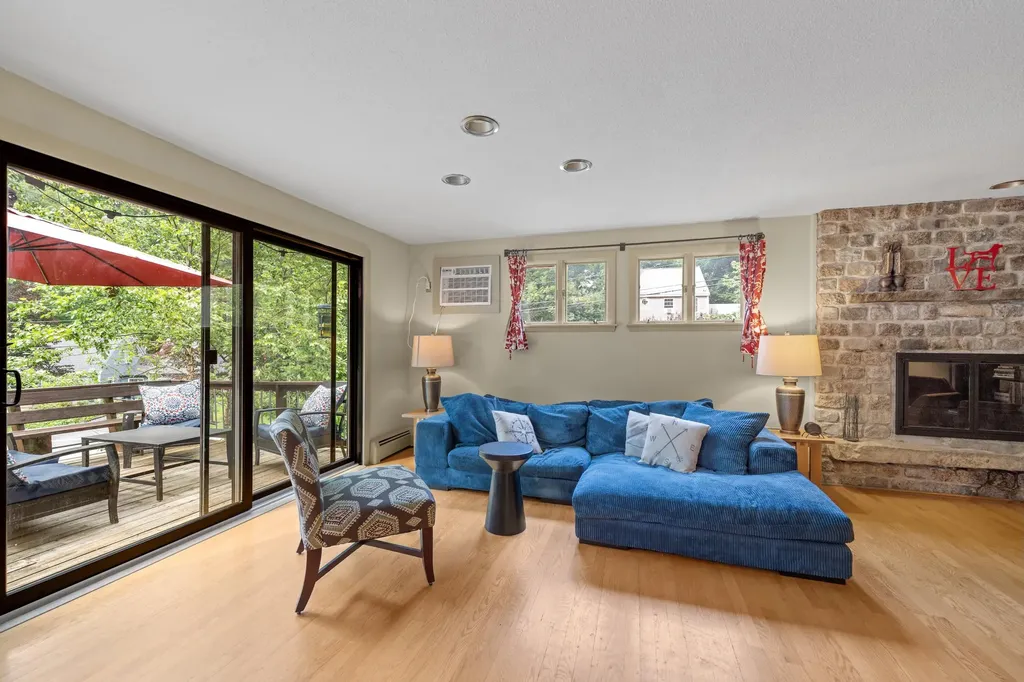 31 Upland Lane Yarmouth ME 04096