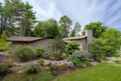 31 Upland Lane Yarmouth ME 04096