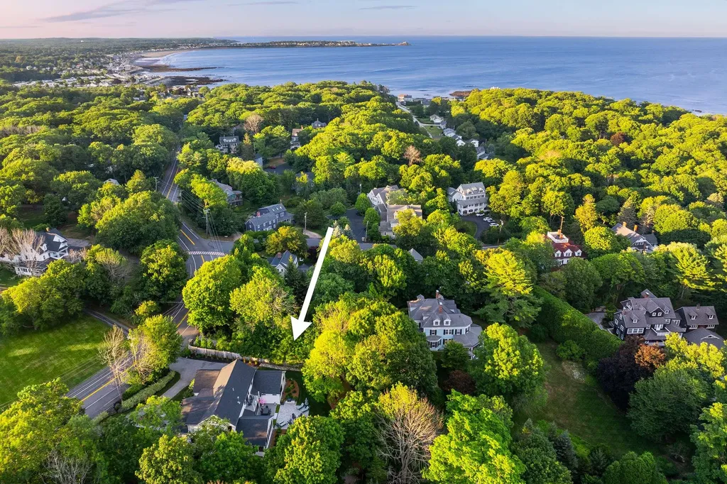 565 York Street York ME 03911
