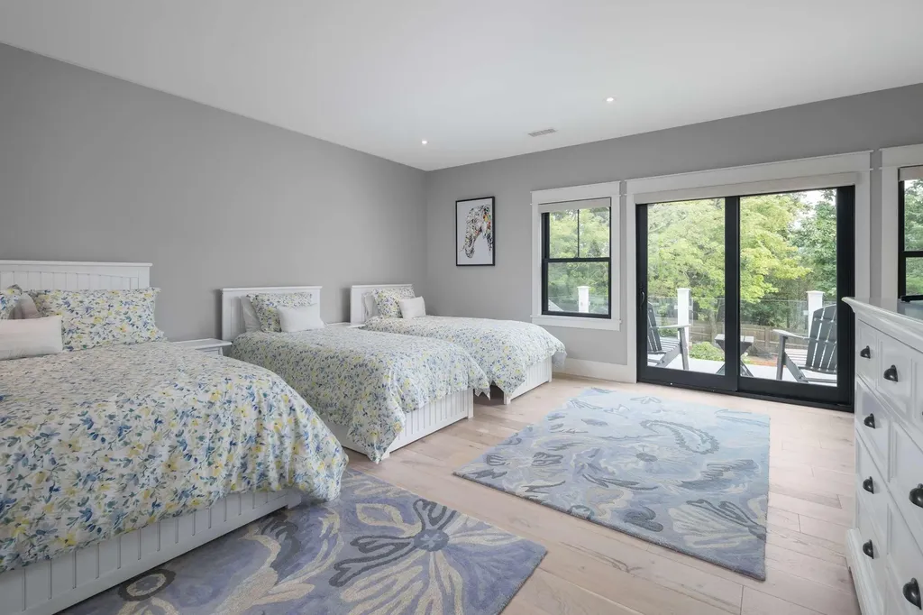 565 York Street York ME 03911