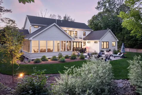 565 York Street York ME 03911