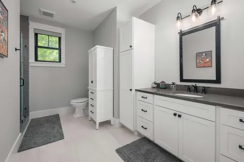 565 York Street York ME 03911