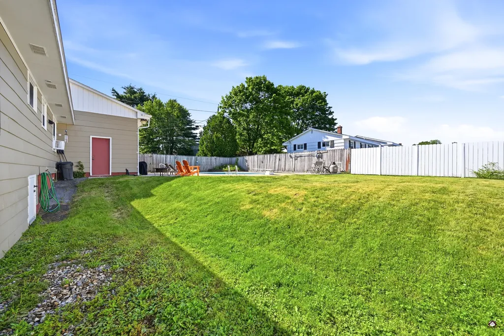 49 Ashmount Street Lewiston ME 04240