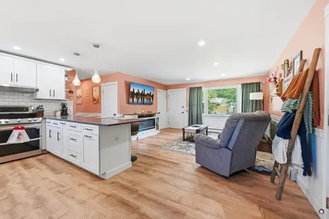 49 Ashmount Street Lewiston ME 04240