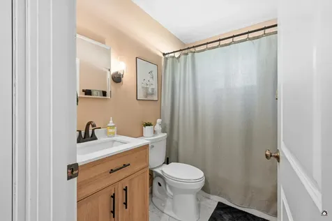 49 Ashmount Street Lewiston ME 04240