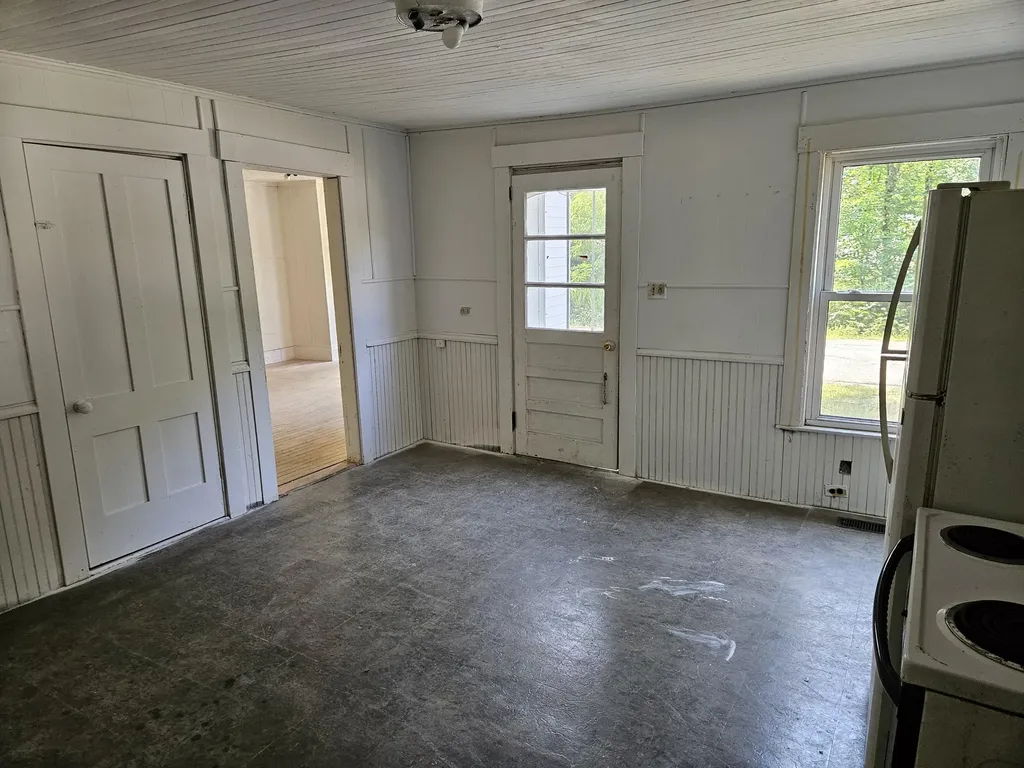 12 Davis Court Wilton ME 04294
