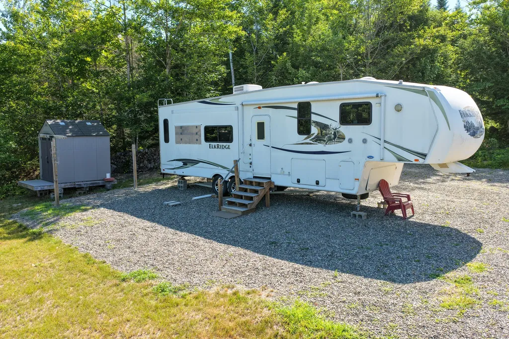 53 Timberview Drive Burlington ME 04417