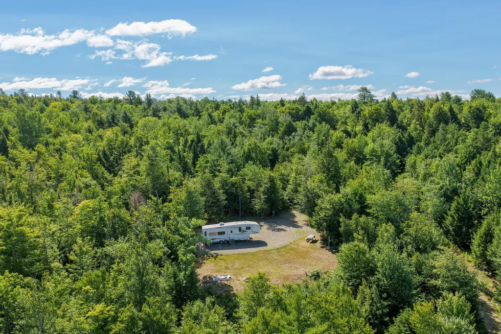53 Timberview Drive Burlington ME 04417