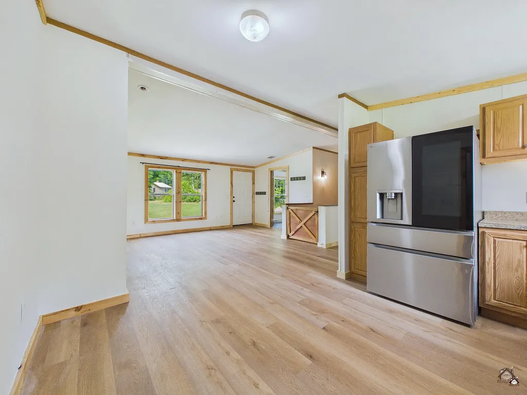 17 Village View Lane Whitefield ME 04353