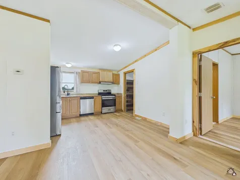 17 Village View Lane Whitefield ME 04353