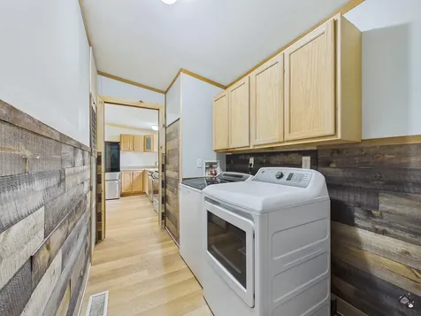 17 Village View Lane Whitefield ME 04353