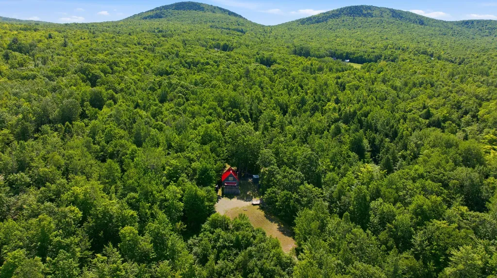 29 Griffin Mountain Road New Vineyard ME 04956